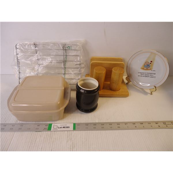 Kitchenware-Salt/Pepper/Napkin Holder, Microwave Container, Metal Rack<koozie and Plate