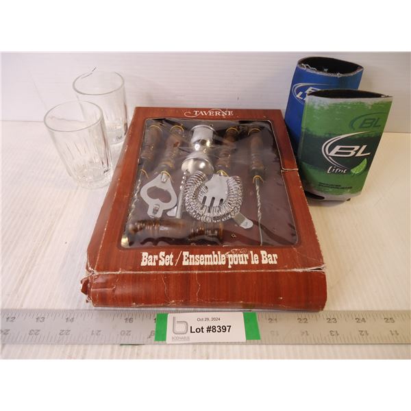 Vintage Taverne Bar Set in Original Box,(2) Beer Koozies and (2) Juice Glasses