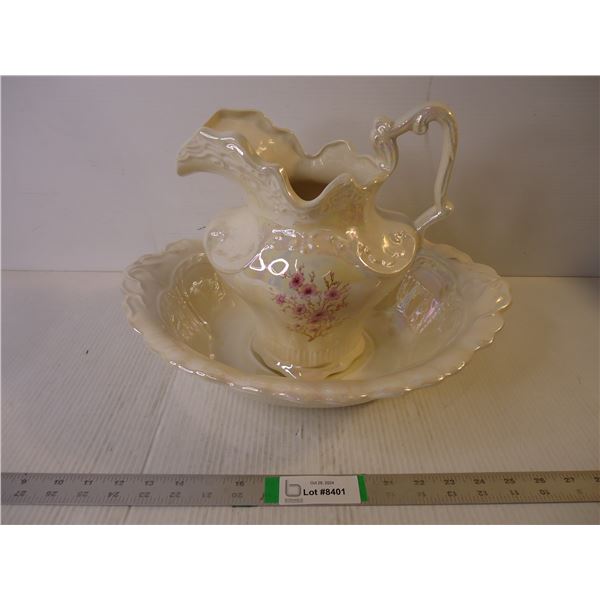 Vintage Arnels Pottery Pitcher and Basin Set