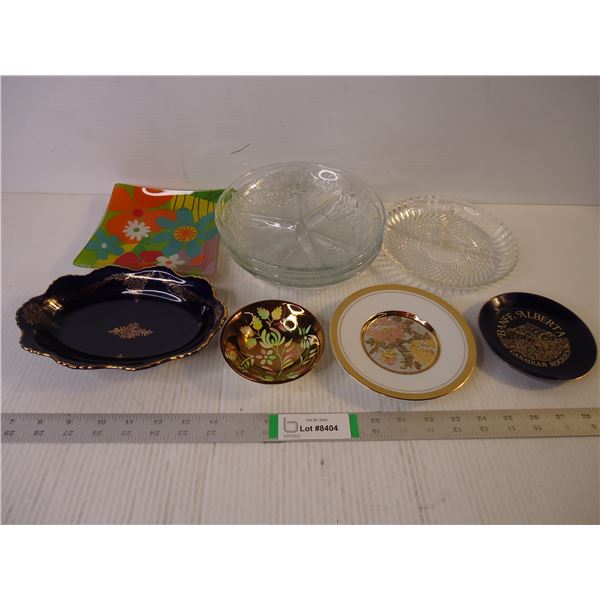 (4) Small Glass Serving Dishes,(5) Assorted Glassware