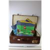 Image 1 : Vintage Suit Case (26" x 16" x 8.5"), Children's "School Bus" Blanket