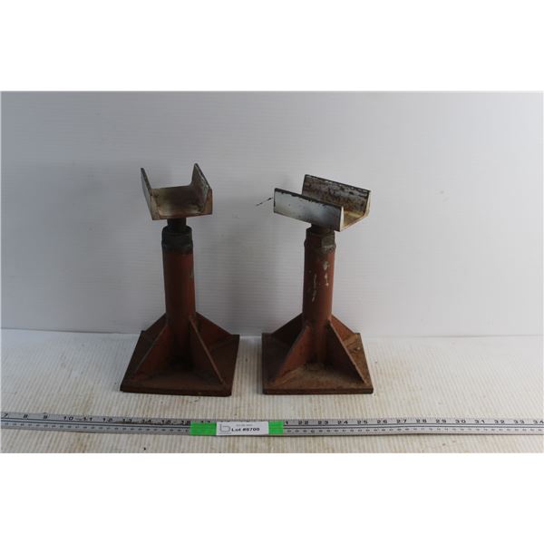 (2) Jack Stands
