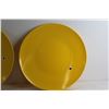 Image 2 : (4) Large Plastic Platters 14''