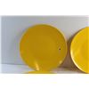 Image 3 : (4) Large Plastic Platters 14''