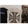 Image 6 : * (2) T Shirts and Sleeveless Shirt - Size M