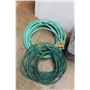 Image 5 : * Large Plastic Tote and (2) Garden Hoses - Length Unknown