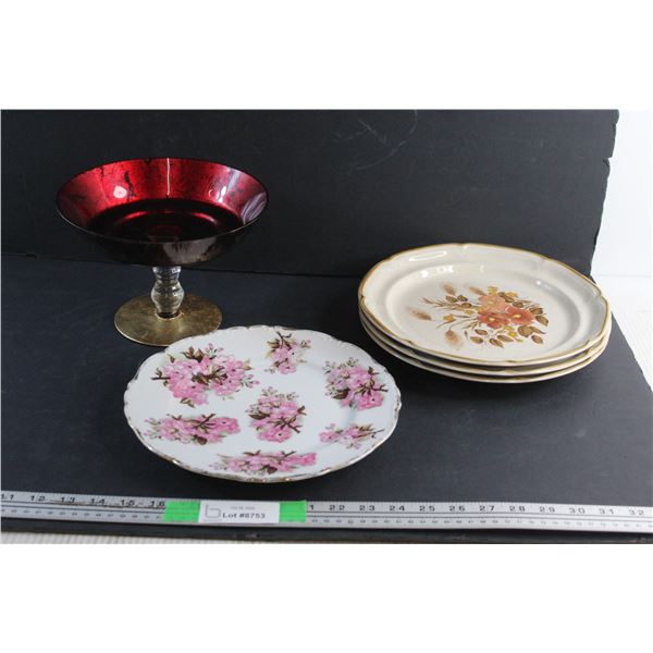 Footed Serving Dish and (4) Ceramic Plates