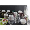 Image 8 : (2) Serving Trays, ( (16) Mugs, (4) Glasses and (2) Cookie Jars
