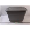 Image 1 : Grey Sterilite Storage Tote w/Lid - 10 Gallon