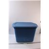Image 1 : Blue Rubbermaid Tote w/Lid - 18 Gallon