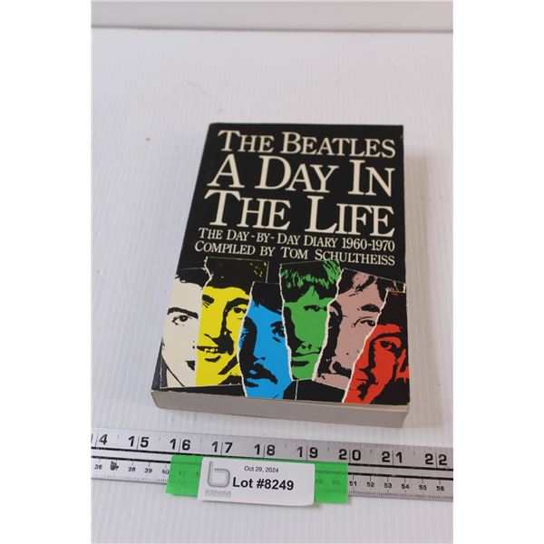 The Beatles - A Day In The Life - 335 Page Book