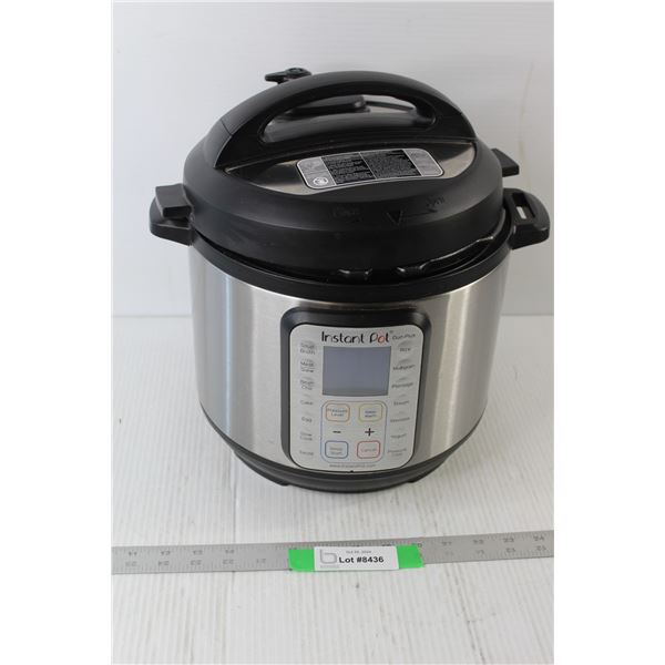 Instant Pot Pressure Cooker - Tested Powers On
