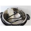 Image 5 : Instant Pot Pressure Cooker - Tested Powers On
