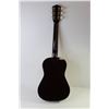 Image 2 : Lauren Small Guitar 31" Length
