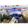 Image 3 : (4) Wrapping Gift Paper Rolls, Christmas Ornaments and Decorations