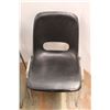 Image 5 : *(2) Plastic Chairs