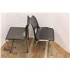 Image 6 : *(2) Plastic Chairs