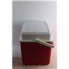 Image 6 : (2) Rubbermaid Coolers