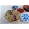 Image 8 : (2) Resin Coasters and Resin Decor