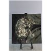 Image 2 : Decorative Square Plate with a Display Rack 13'' x 13''