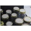 Image 5 : (10+) Pint Jars with Lids