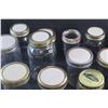 Image 6 : (10+) Pint Jars with Lids