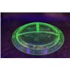 Image 2 : Uranium Glass Plate - Hazel Atlas Florentine Pattern - 10.5" - Has Chip