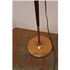 Image 11 : * (2) Vintage Floor Lamps - As Is