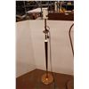 Image 8 : * (2) Vintage Floor Lamps - As Is