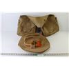 Image 1 : Saddle Bag (Leather) As is, Cowboy Hat (Fabric) As is