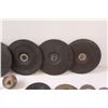 Image 5 : Assorted Grinder Disks & Plumber Roll