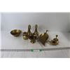 Image 1 : Assorted Brass Decorations