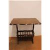 Image 2 : *Vintage Table With Magazine Rack (Wood - Scratches) 2' Tall x 2' x 15"