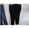 Image 2 : (2) Pairs of Ladies Jeans -Size 8