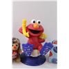 Image 3 : Elmo Sprinkler Toy, Hedgehog Stuffie, Kids Carrying Kit