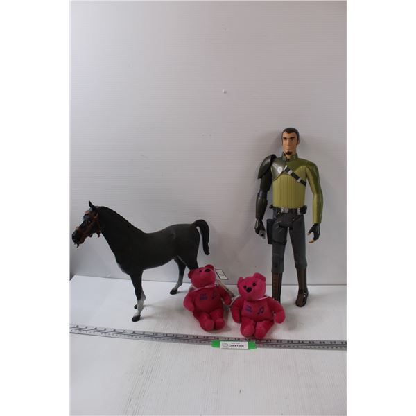 Star Wars Figurine, Louis Marx Horse, (2) Elvis Beanies