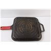 Image 2 : Lodge Cast Iron Griddle Pan - Some Wear