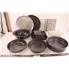 Image 1 : (3) Rounded Baking Pans, (2) Pizza Dishes, (2) Rectangular Baking Pans, (3) Small Wire Racks, (2) Ca