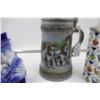 Image 8 : 2 Steins, 2 Ceramic Jugs and 1 Small Manterl Clock