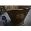 Image 3 : Vintage Painted Coal Bucket and Scoop