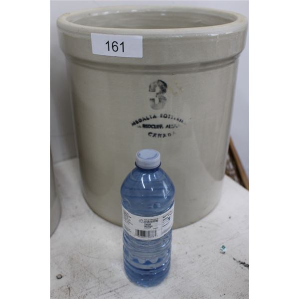 Antique 3 Gallon Medalta Crock