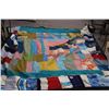 Image 6 : 2 Handmade Quilts