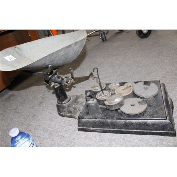 Antiuqe Table Top Scale