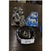 Image 1 : 3 Glass Paperweights