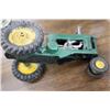 Image 3 : Cast Iron  Model Tractor