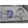 Image 2 : 4 Clear and Blue Glass Paperweights