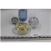 Image 1 : 2 Glass Paperweights and 1 Small Vase/Paperweight