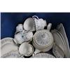 Image 2 : Royal Albert "Memory Lane" China Set