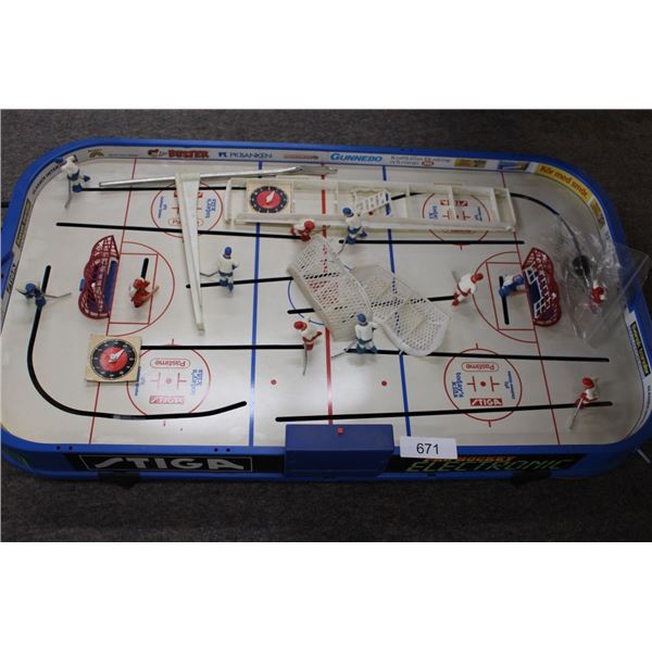 Vintage Pro Rocket Electronic Hockey Game