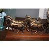 Image 2 : Vintage Horses and Buggy Table Top Clock and